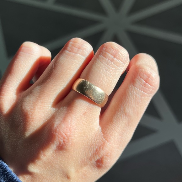 Jewelry - Vintage 10K Gold Band